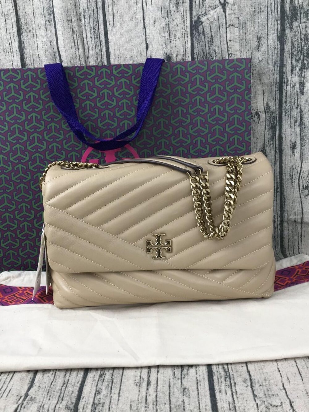 NWT Tory Burch Kira Chevron Large Convertible Should bag in light beg